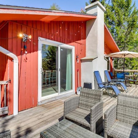 Lakefront Poconos Vacation Rental With Swim Dock! Long Pond Kültér fotó